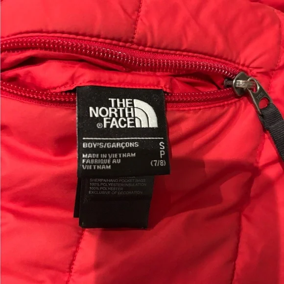The North Face Two-Tone Hooded Jacket - Picture 9 of 9